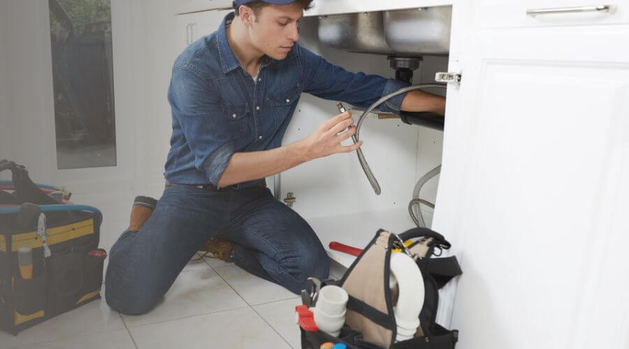 Professional water heater repair in Roodhouse, IL